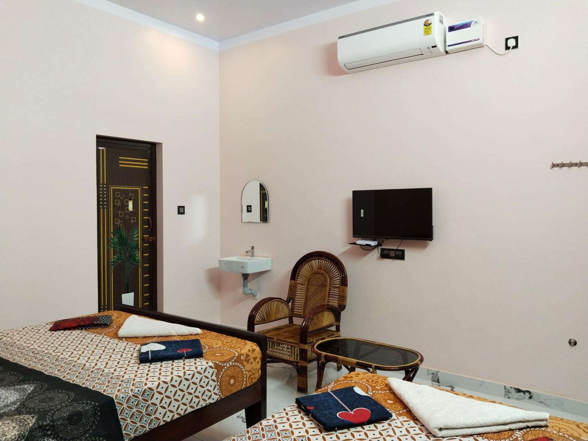 מלון קניאקומרי Vedhav Residency מראה חיצוני תמונה