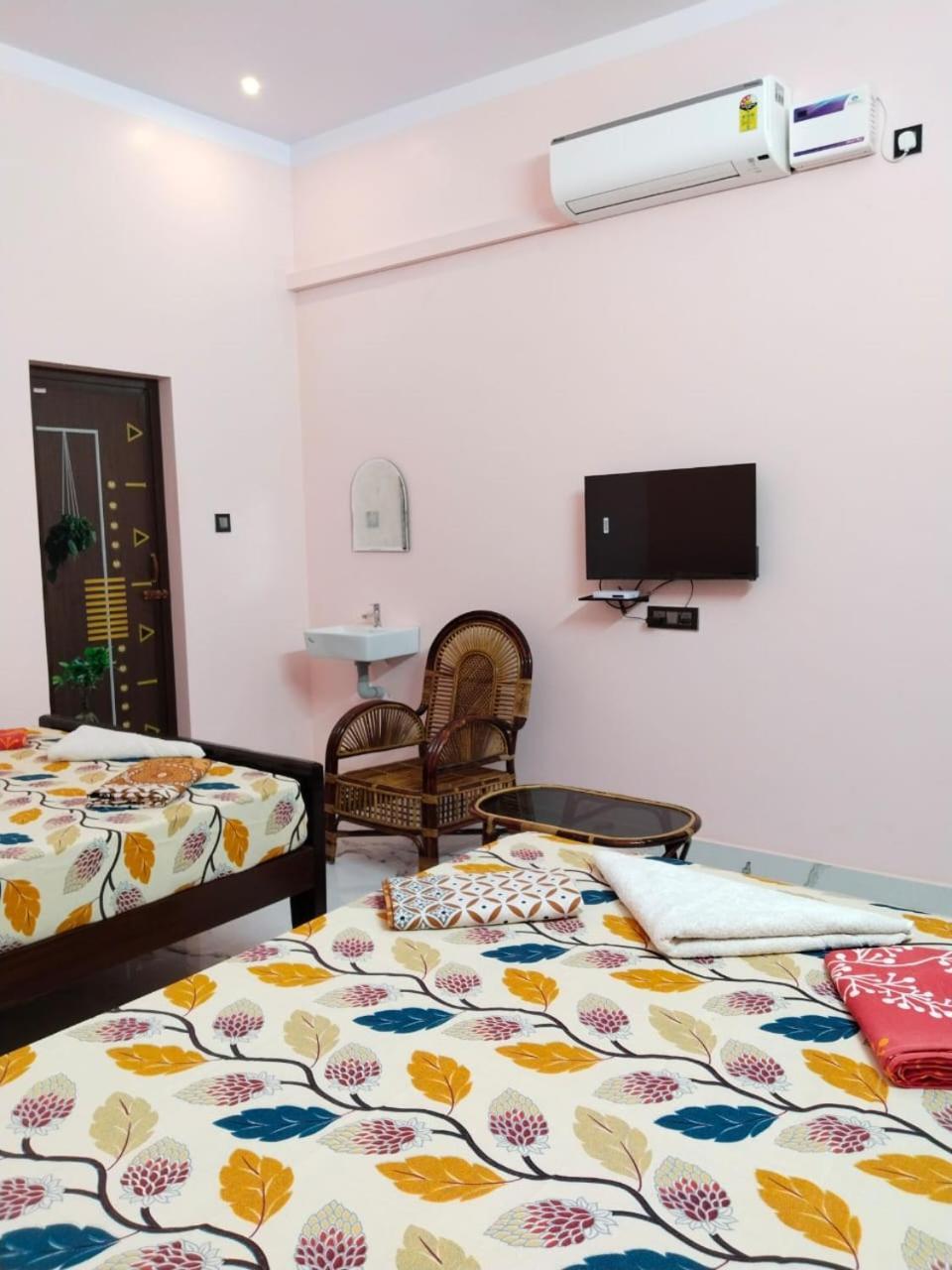 מלון קניאקומרי Vedhav Residency מראה חיצוני תמונה